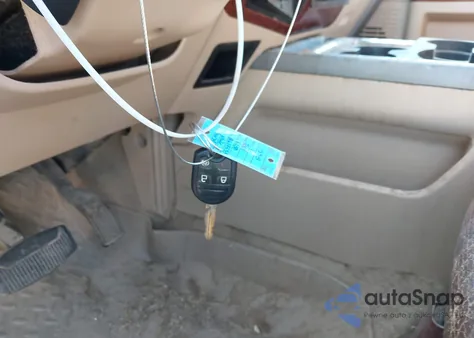 2011 Ford F-250 Lariat z USA, uszkodzony, nr VIN 1FT7W2BT3BEB53266